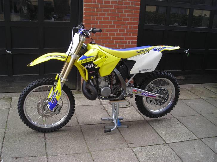 Suzuki RM 250 væk billede 2