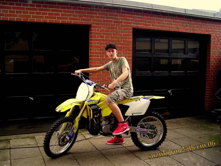 Suzuki RM 250 væk billede 12