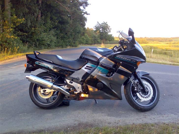 Honda CBR 1000 F ( Solgt ) - Aftenstemning i Veldal. billede 11