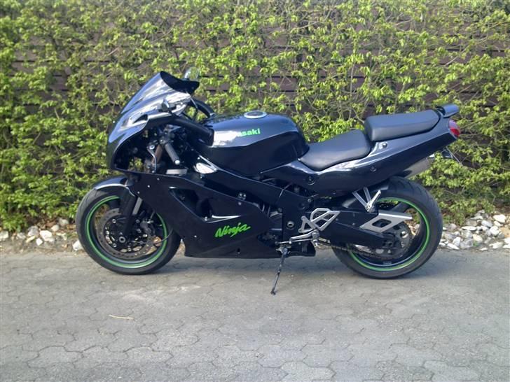 Kawasaki ZXR 750 J - Som den ser ud i sommeren 2011 billede 1