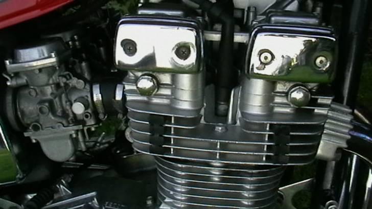 Suzuki GSX 750 EX - Real deal.. luftkølet rækkefire. Kaburator m. ny gummi. Dobbl. knast 16v billede 4