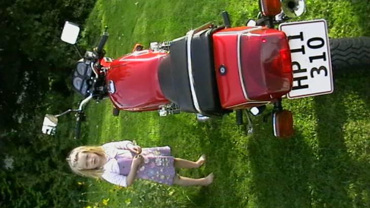 Suzuki GSX 750 EX - Min datter synes den er for sej.. billede 6