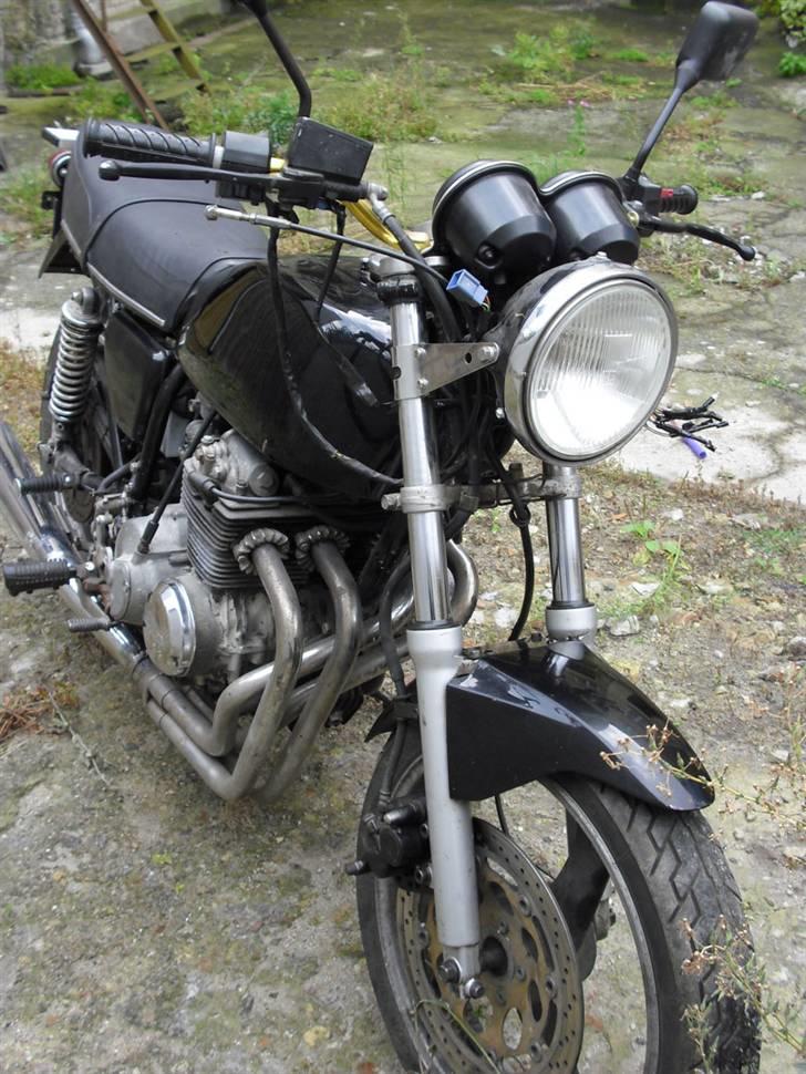 Honda cb 400 *SOLGT* - Org honda dobbeltsaddel - købt på ebay  billede 2