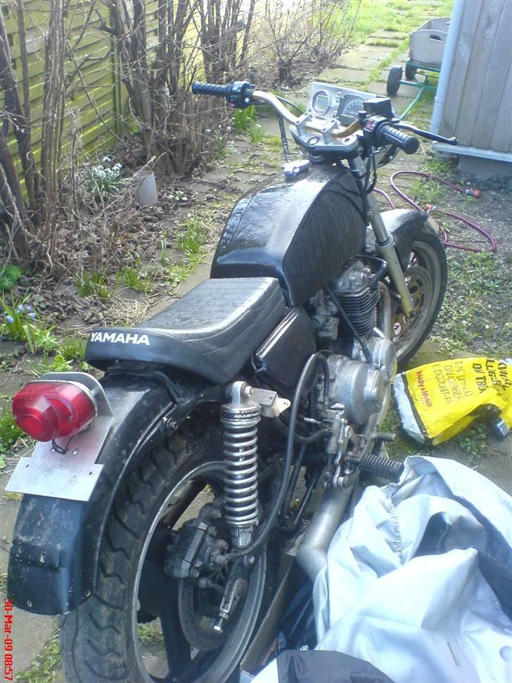 Honda cb 400 *SOLGT* - Og så lige et billede fra før jeg gik i gang med projektet :-) billede 5