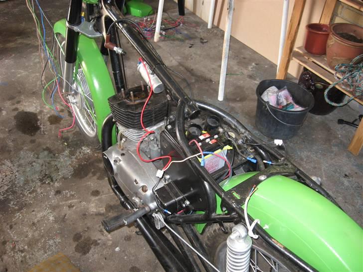 CZ 175 Sport - Så er projekt nyt ledningsnet igang billede 5