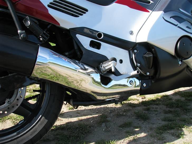 Honda CBR 1000F SC24 Dual Brake billede 11