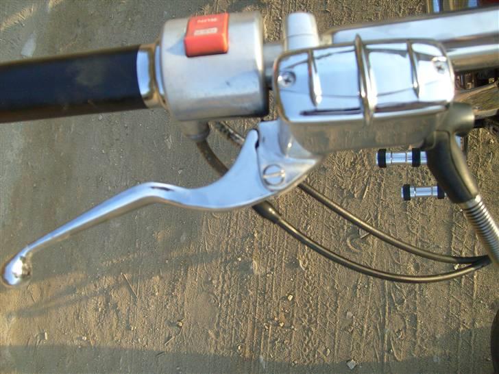 Honda VT 600 UNDER CONSTRUCTION (Tidligere MC) - Highway Hawk mastercylinderdæksel og afskåret gevindhul til sidespejl. billede 6