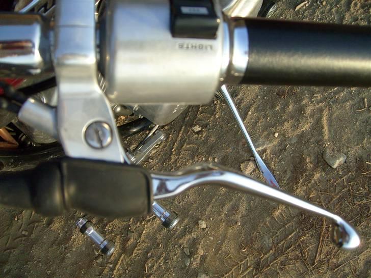 Honda VT 600 UNDER CONSTRUCTION (Tidligere MC) - Endnu en detalje med afskåret hul til spejl billede 7