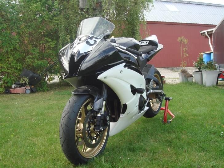 Yamaha r6 -solgt- billede 1