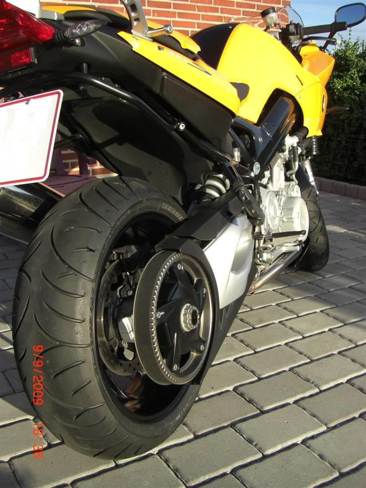 BMW F 800 S "solgt" - Beltetrækket.. så slipper man for at det kæde snask.. billede 5