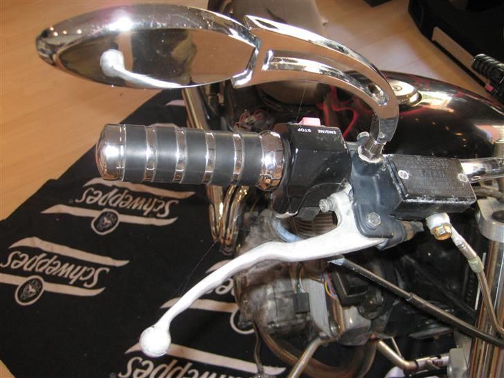 Yamaha Virago XV535 - *solgt* - Så kom der nye spejle og håndtag på billede 3