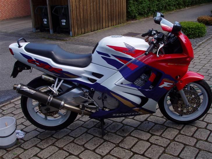 Honda Cbr 600 F3 billede 1