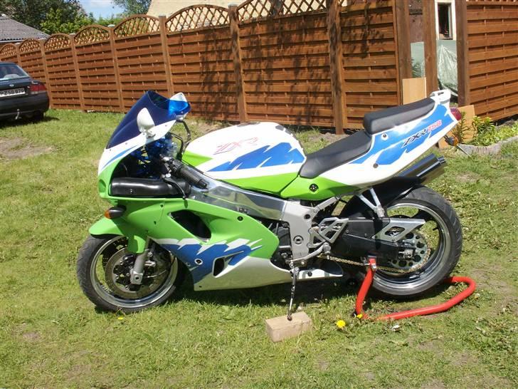 Kawasaki ZXR750 billede 2