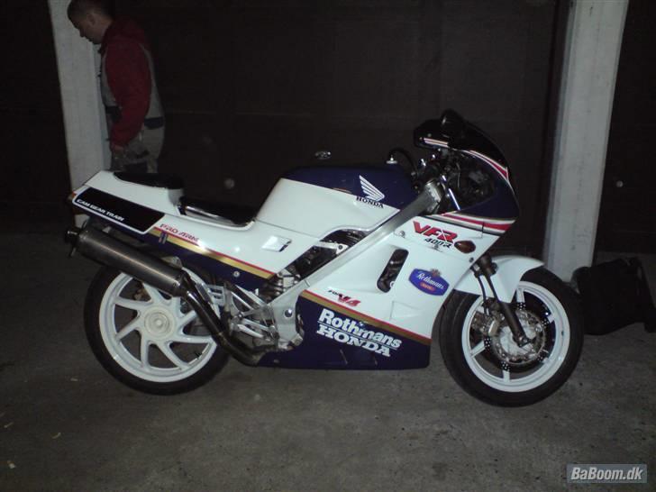 Honda VFR400R billede 1