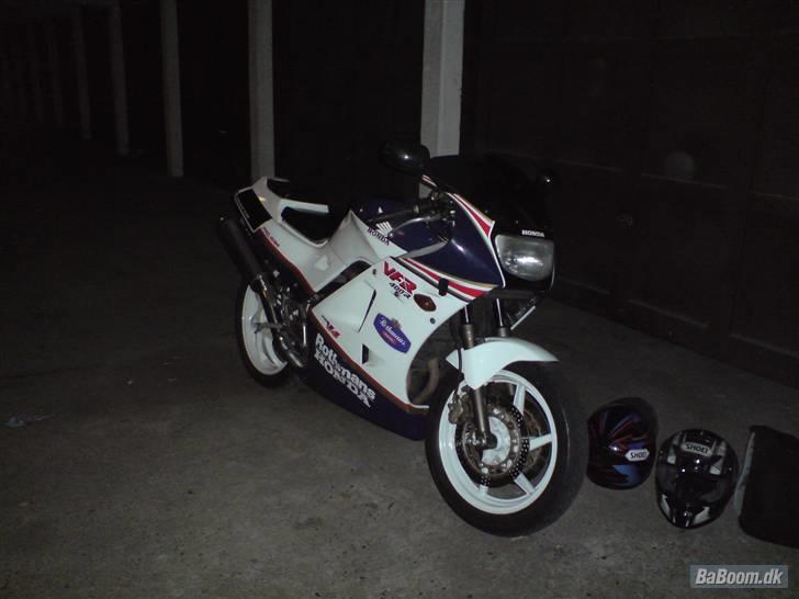 Honda VFR400R billede 6