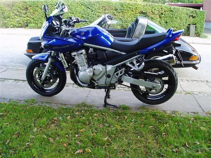 Suzuki GSF 650 SA billede 1