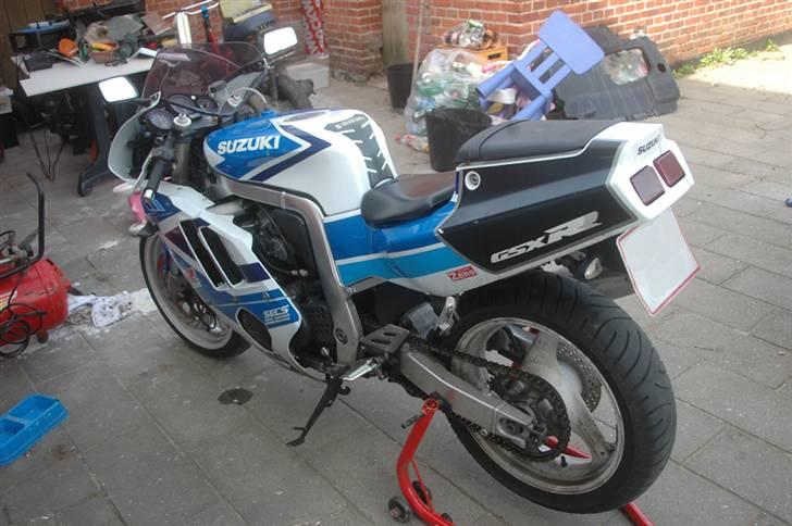 Suzuki Gsxr 400SP II Gk76A SOLGT billede 1