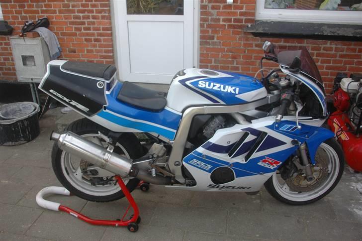 Suzuki Gsxr 400SP II Gk76A SOLGT billede 3