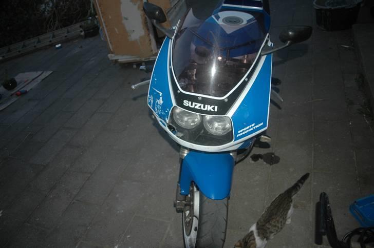 Suzuki Gsxr 400SP II Gk76A SOLGT billede 7