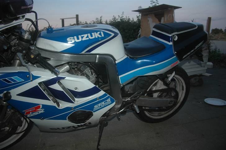 Suzuki Gsxr 400SP II Gk76A SOLGT billede 9