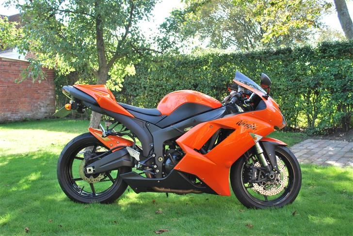 Kawasaki ZX6R billede 5