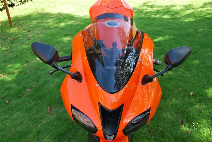 Kawasaki ZX6R billede 6