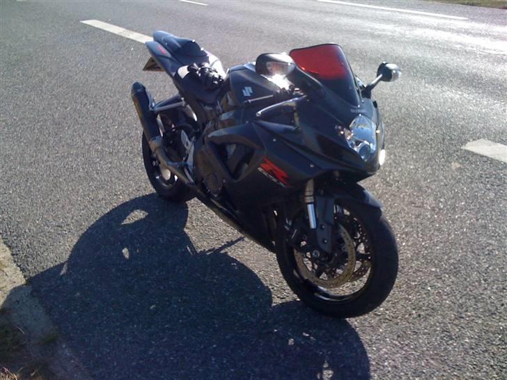 Suzuki gsxr 600 k7 solgt billede 1