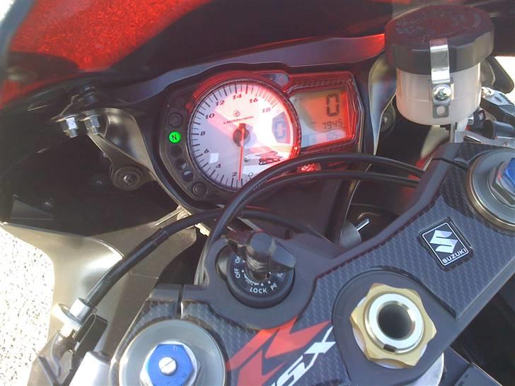 Suzuki gsxr 600 k7 solgt billede 6