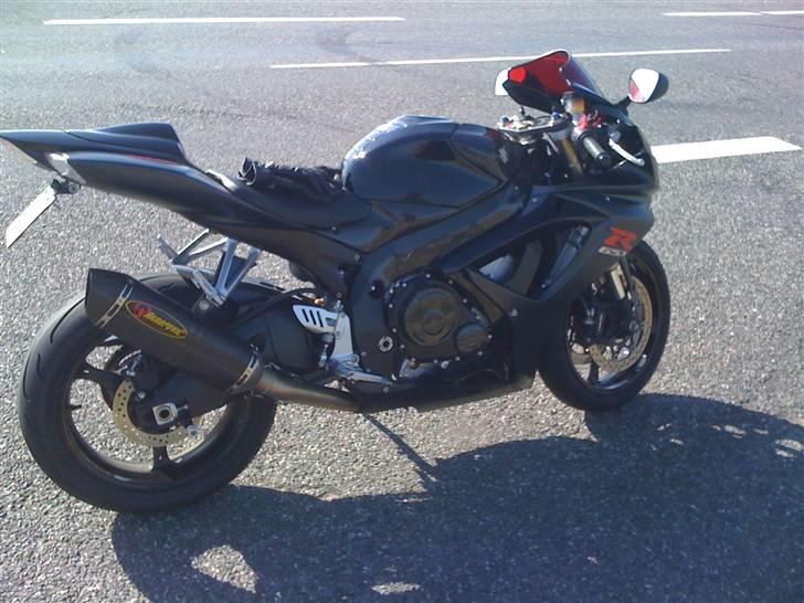 Suzuki gsxr 600 k7 solgt billede 9