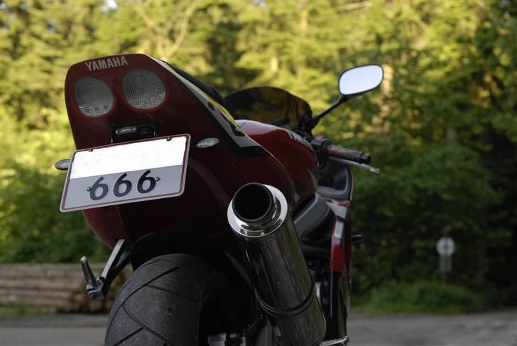 Yamaha yzf-R6 billede 7