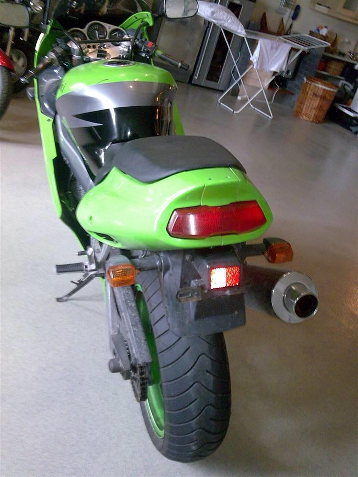 Kawasaki Ninja zx9r billede 3