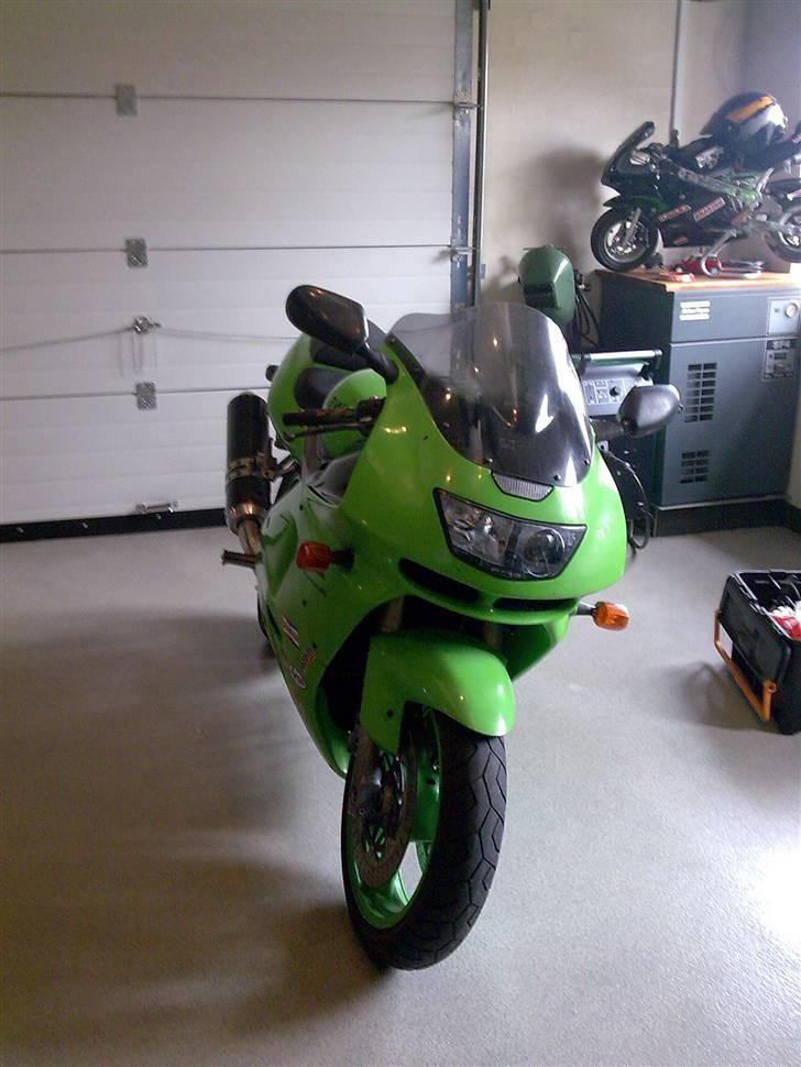 Kawasaki Ninja zx9r billede 4