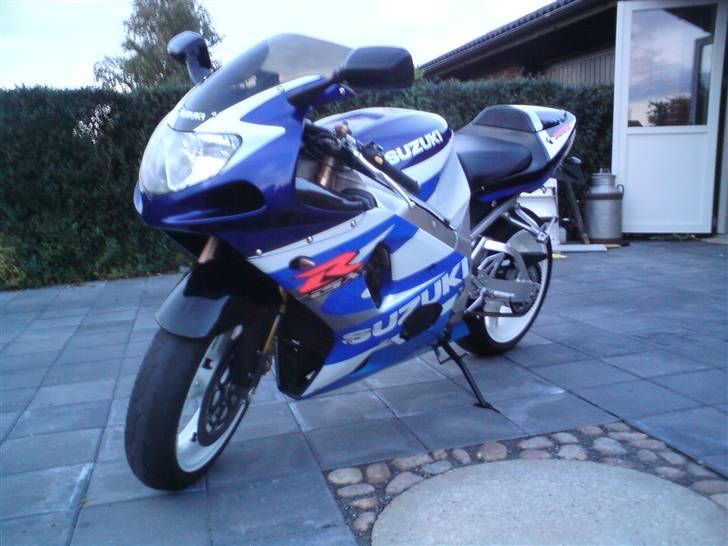 Suzuki gsx r 1000 k1 billede 4