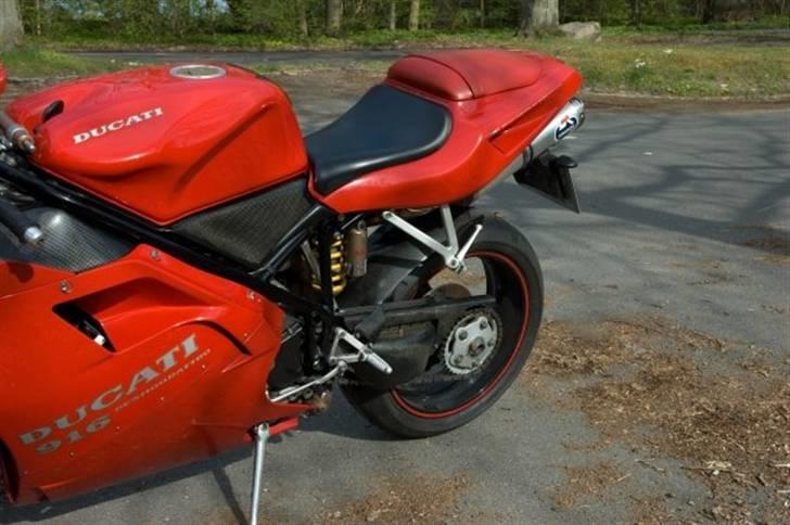 Ducati 916 (SOLGT) billede 8