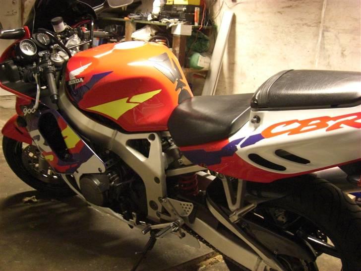 Honda cbr 900 rr (solgt) billede 5