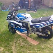 Suzuki gsx-r 750