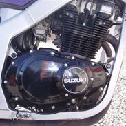 Suzuki gs 500e