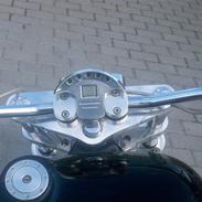 Suzuki Intruder