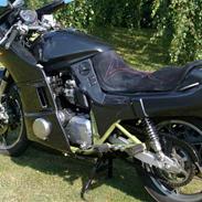 Suzuki GSX750F katana