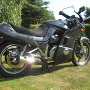 Suzuki GSX750F katana