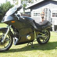 Suzuki GSX750F katana