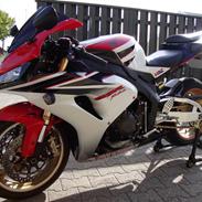 Honda cbr 1000 rr