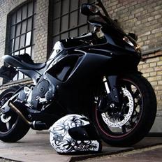 Suzuki GSXR 600 K7 Black Pearl