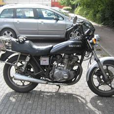 Suzuki GS 400L * OMBYGNING*