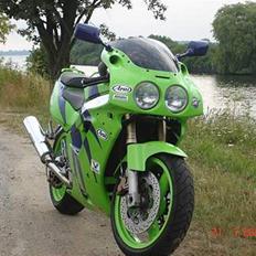 Kawasaki zxr 750 