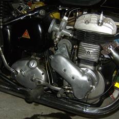 Ariel VB 600