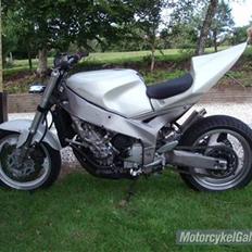 Yamaha fzr 1000 EXUP/solgt 