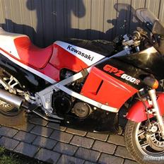 Kawasaki GPZ 600R SOLGT