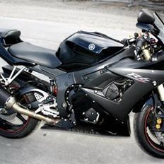 Yamaha YZF-R6 (SOLGT)