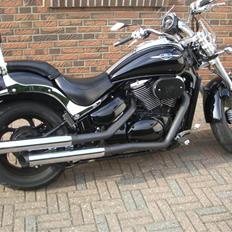 Suzuki m800 intruder